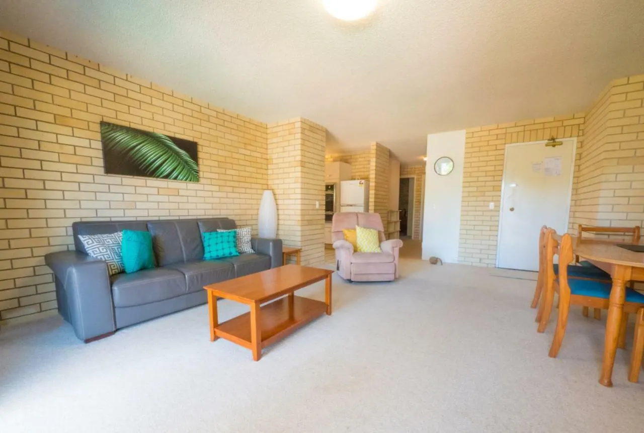 Golden Shores Unit 3 21 Landsborough Parade Καλούντρα