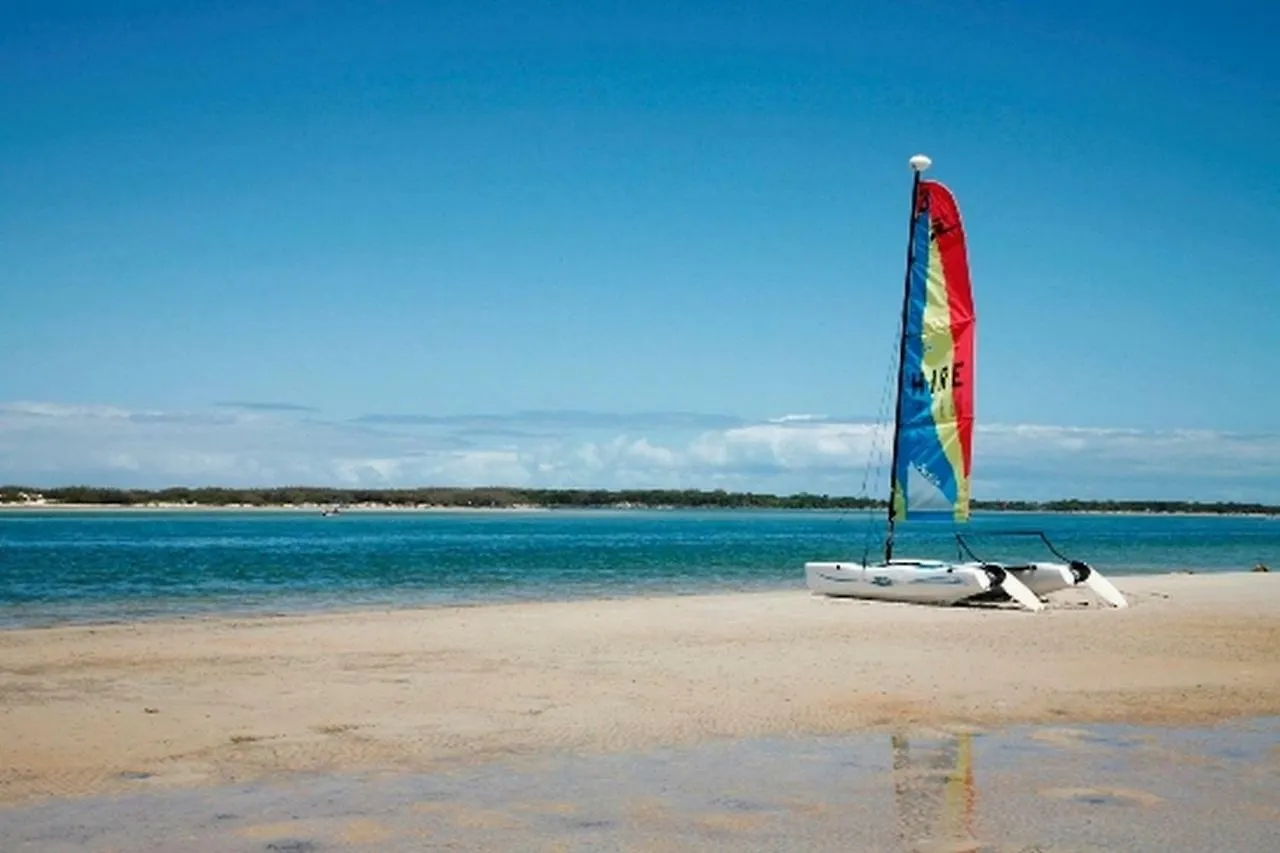 Golden Shores Unit 3 21 Landsborough Parade Καλούντρα Αυστραλία